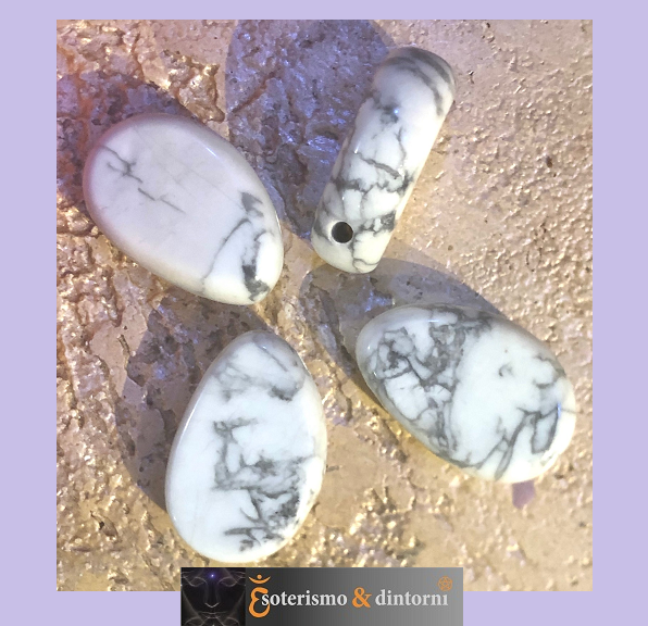 Howlite burattata forata